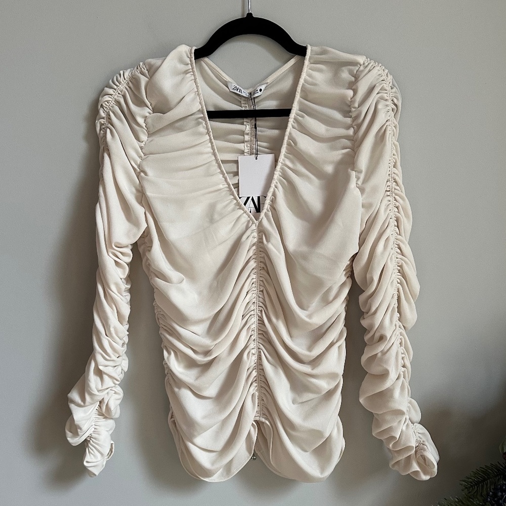 NWT Zara Ruched Long Sleeve Top - Picture 3 of 8